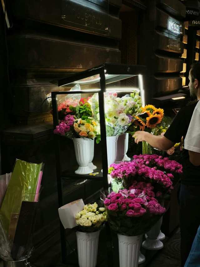 Flower shop bouquets arranged in paper